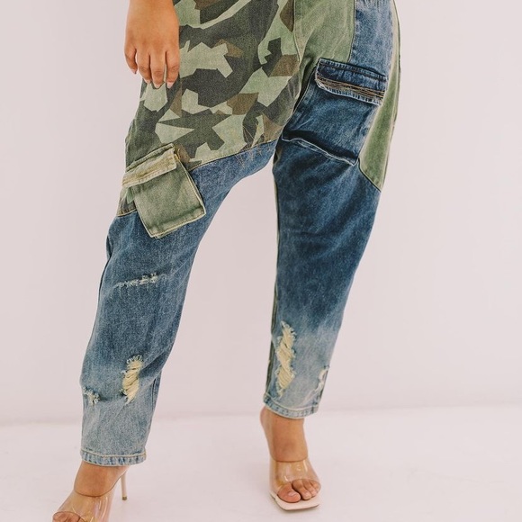 Sold - Picture 2 of 6